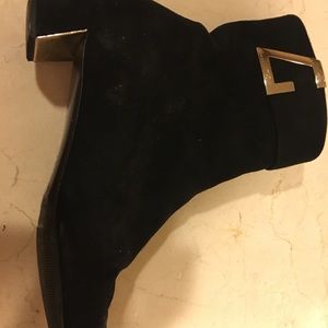 Gucci black suede shorty boots. Size 8
